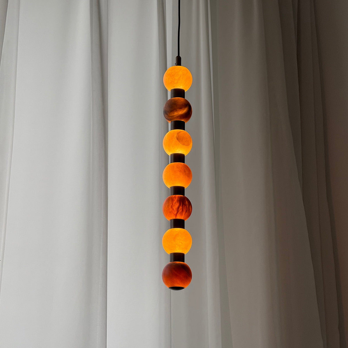 Perle Alabaster Pendant Lamp — product view 3