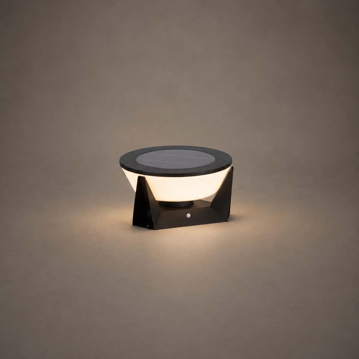 RIRZ COVE | Modern Solar Outdoor Floor Lamp — product view 4