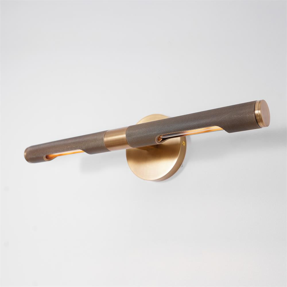 Solvain Modern Brass LED Wall Sconce – Elegant Contemporary Lighting — product view 2
