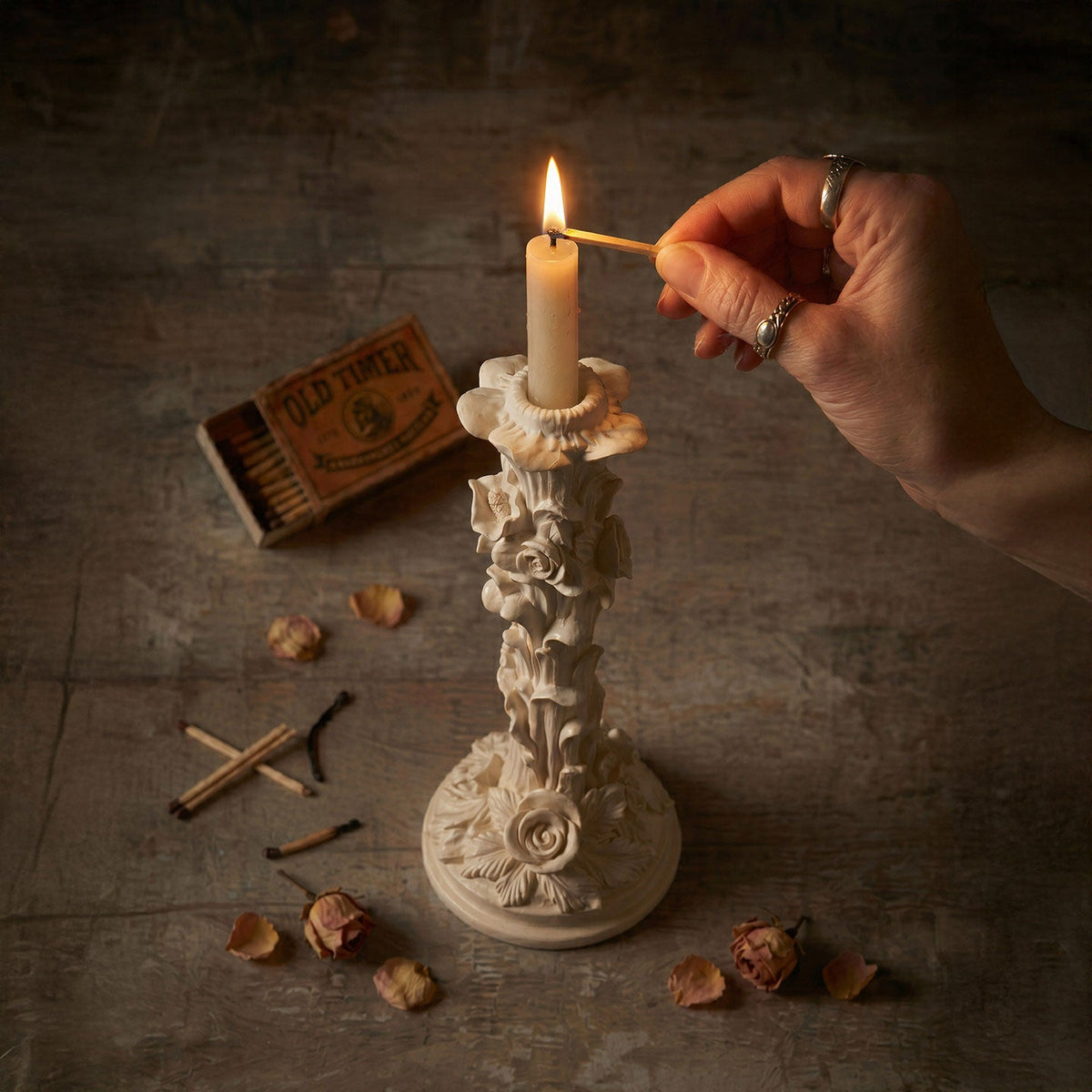 Aveline Bloom Candle Holder — product view 4