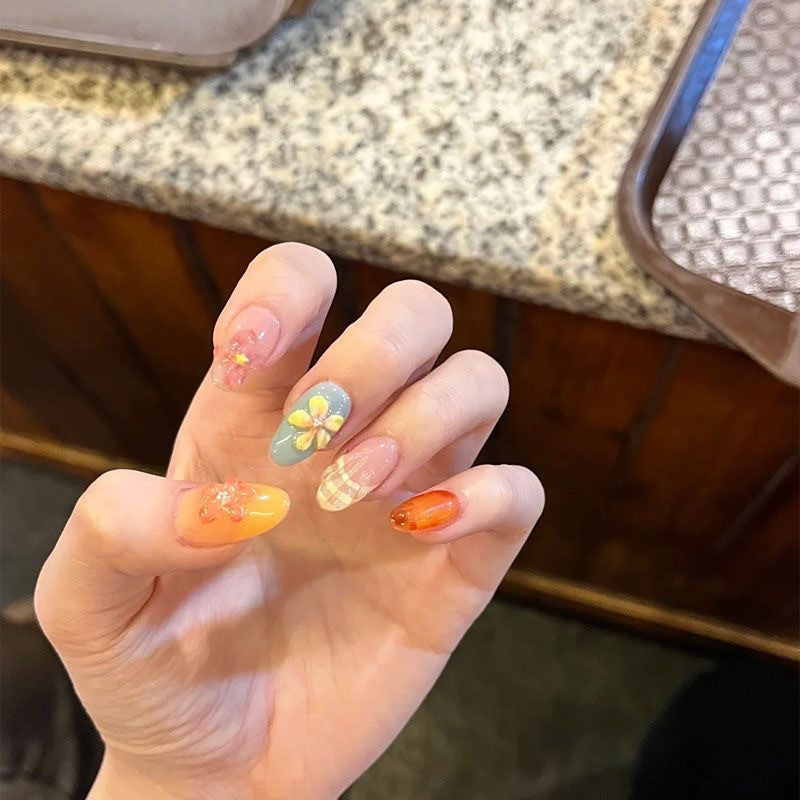 Decorative Nail Art — product view 1