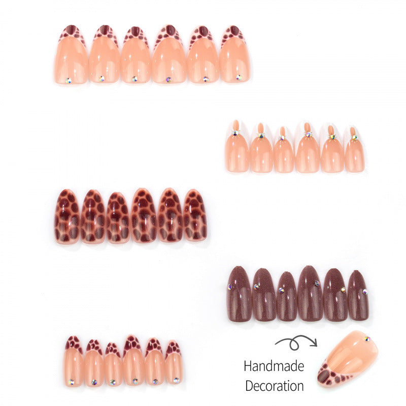Artistic Detail Press-On Nails — product view 3
