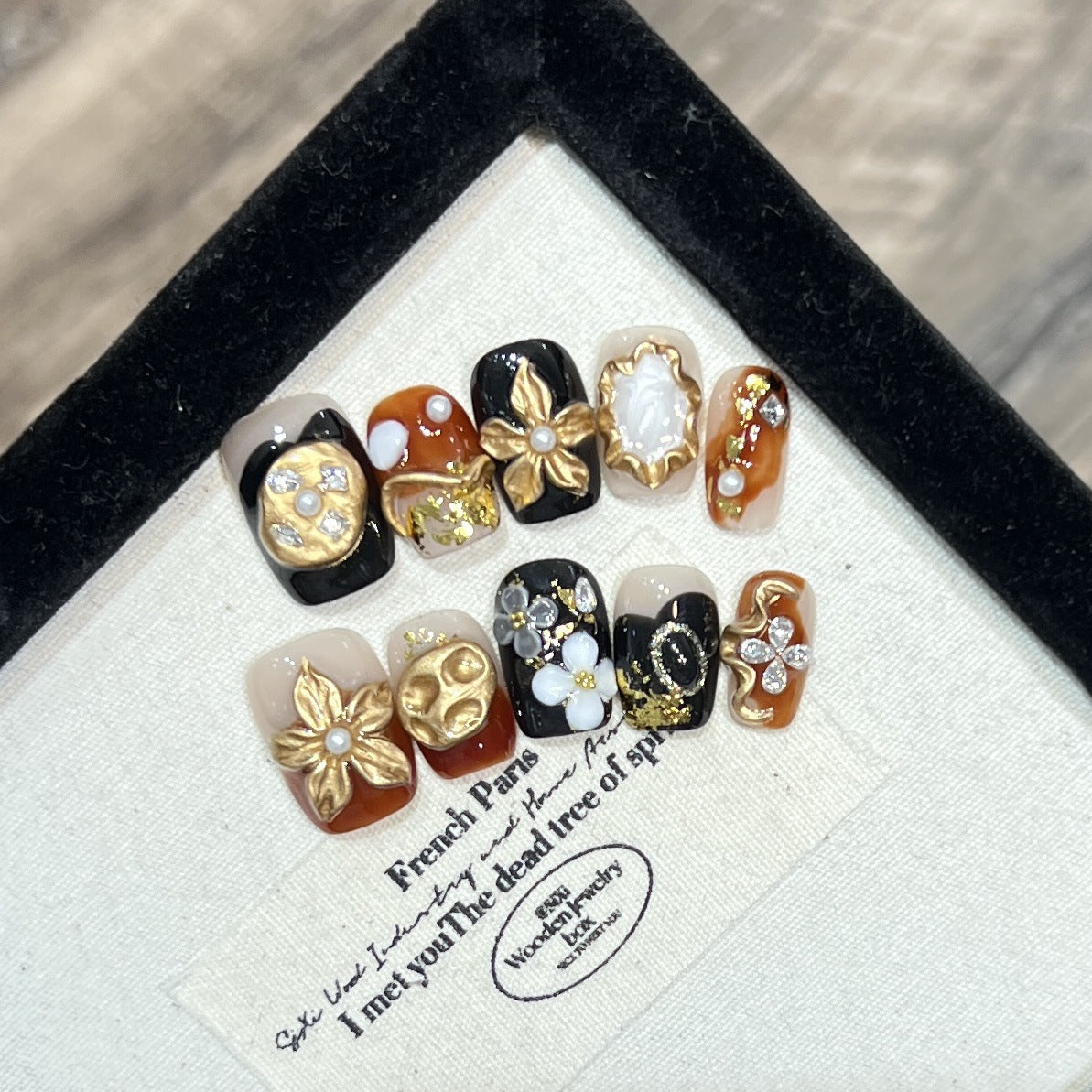 Elegant Nail Art Set — product view 3