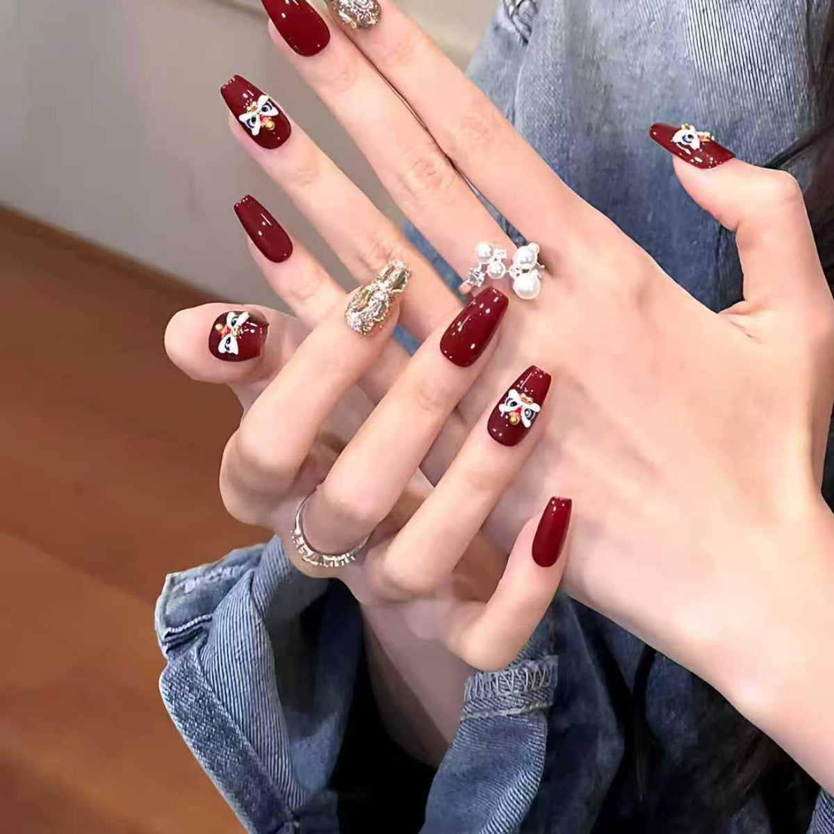 Decoratively Designed Press-On Nail Extensions — product view 4