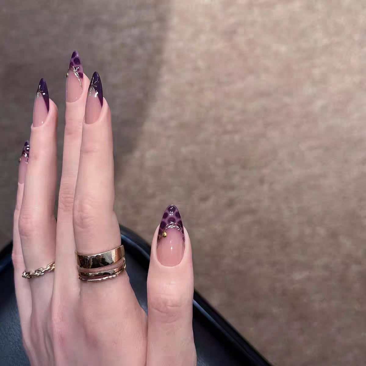Chic Stiletto Nail Art Extensions — product view 3
