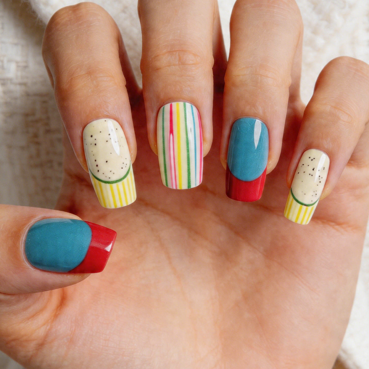 Colorful Nail Art Kit — product view 2