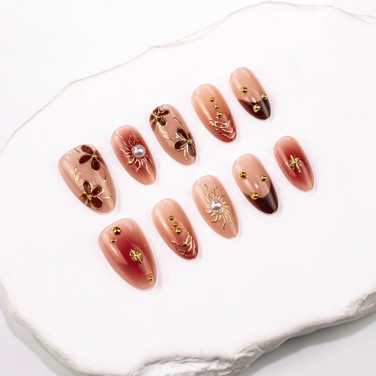 Artistic Elegance Press-On Nail Set — product view 3