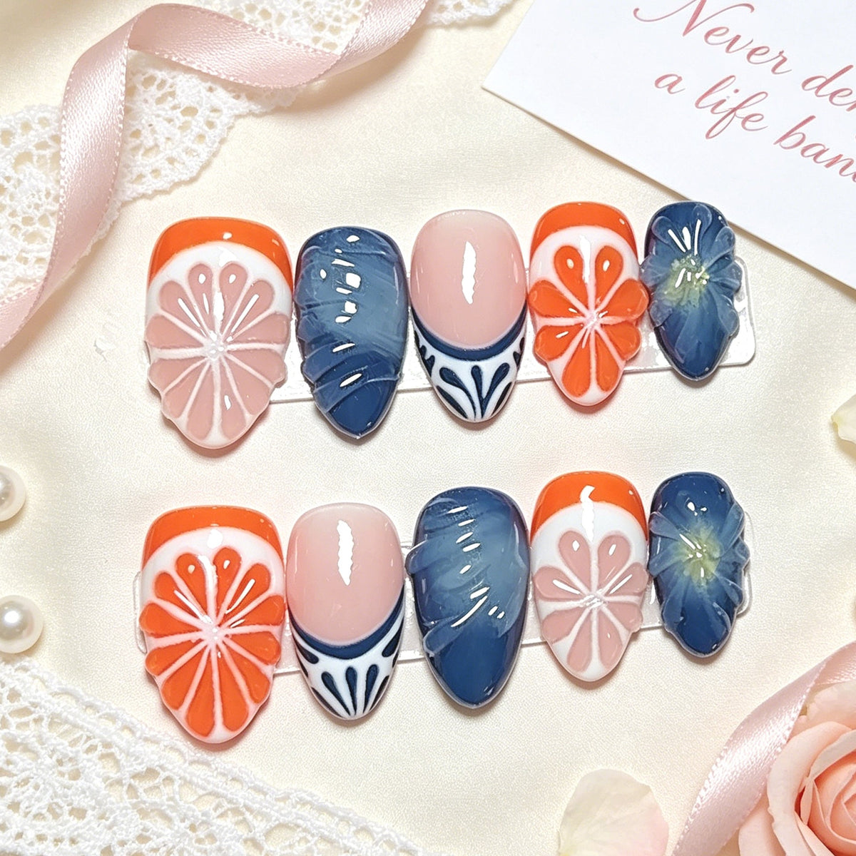 Creative Floral Press-On Nail Set — product view 1