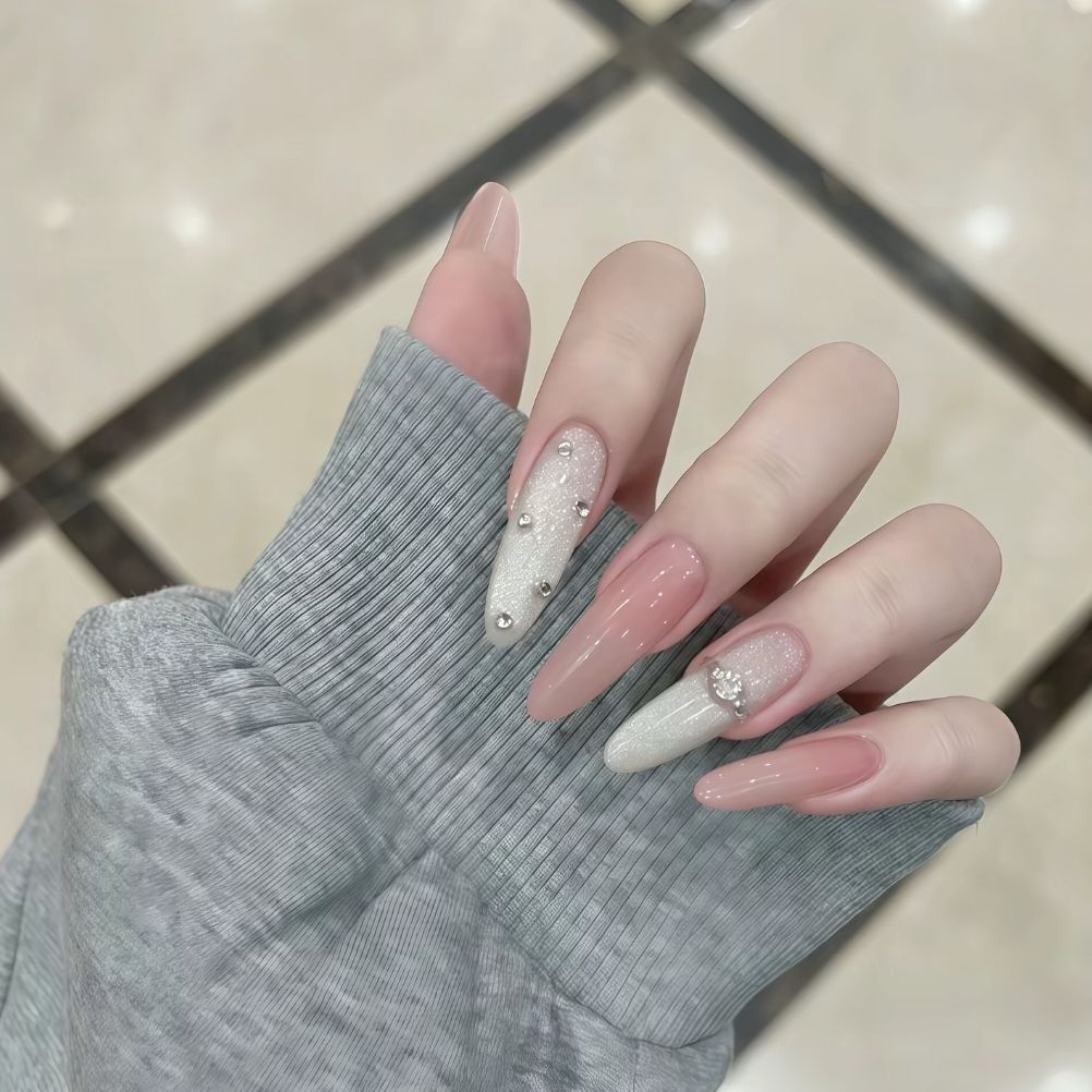 Decorative Stiletto Nail Tips — product view 1