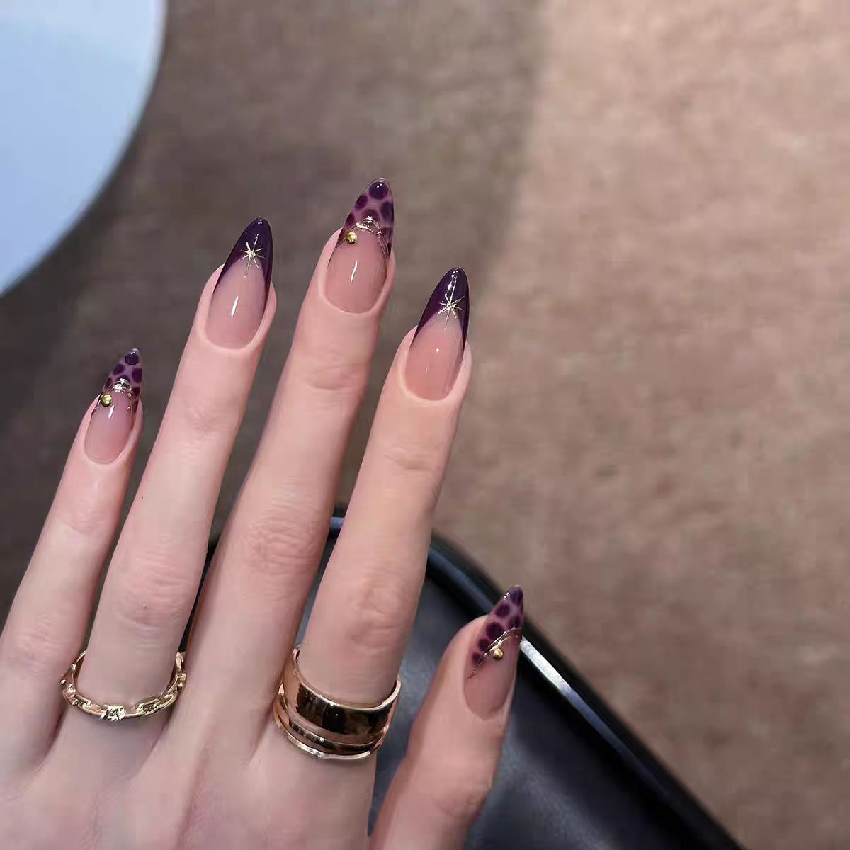 Chic Stiletto Nail Art Extensions — product view 1