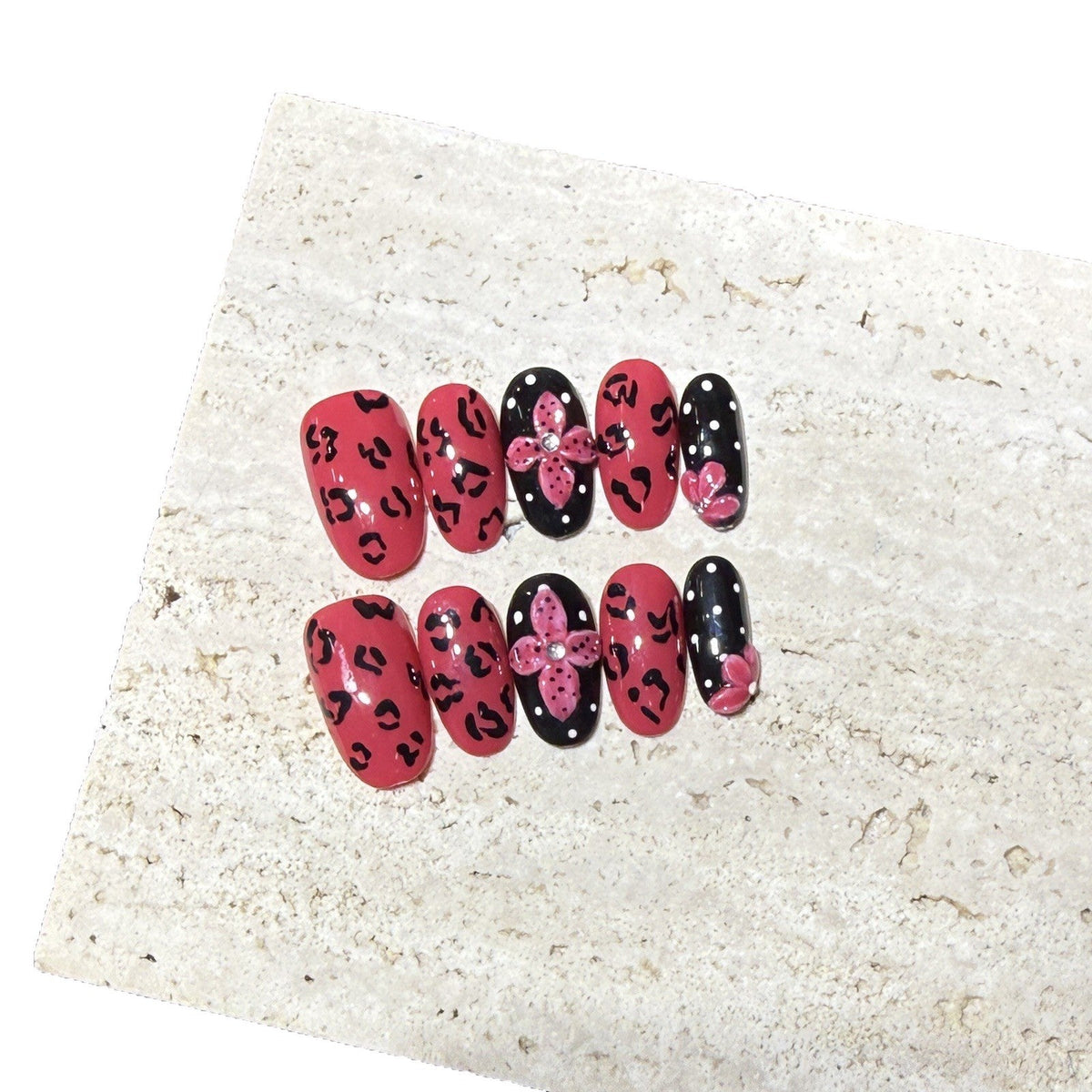 Artistic Leopard Print Press-On Nails — product view 4