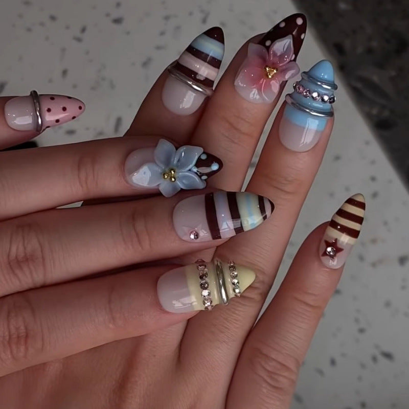 Artistic 3D Sculpted Nail Set — product view 1