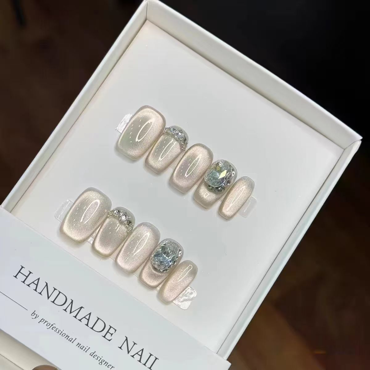 Elegant Nail Art — product view 2