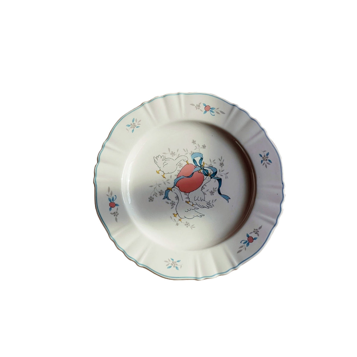 Decorative porcelain soup plate with ribbed edge and duck motif — product view 5