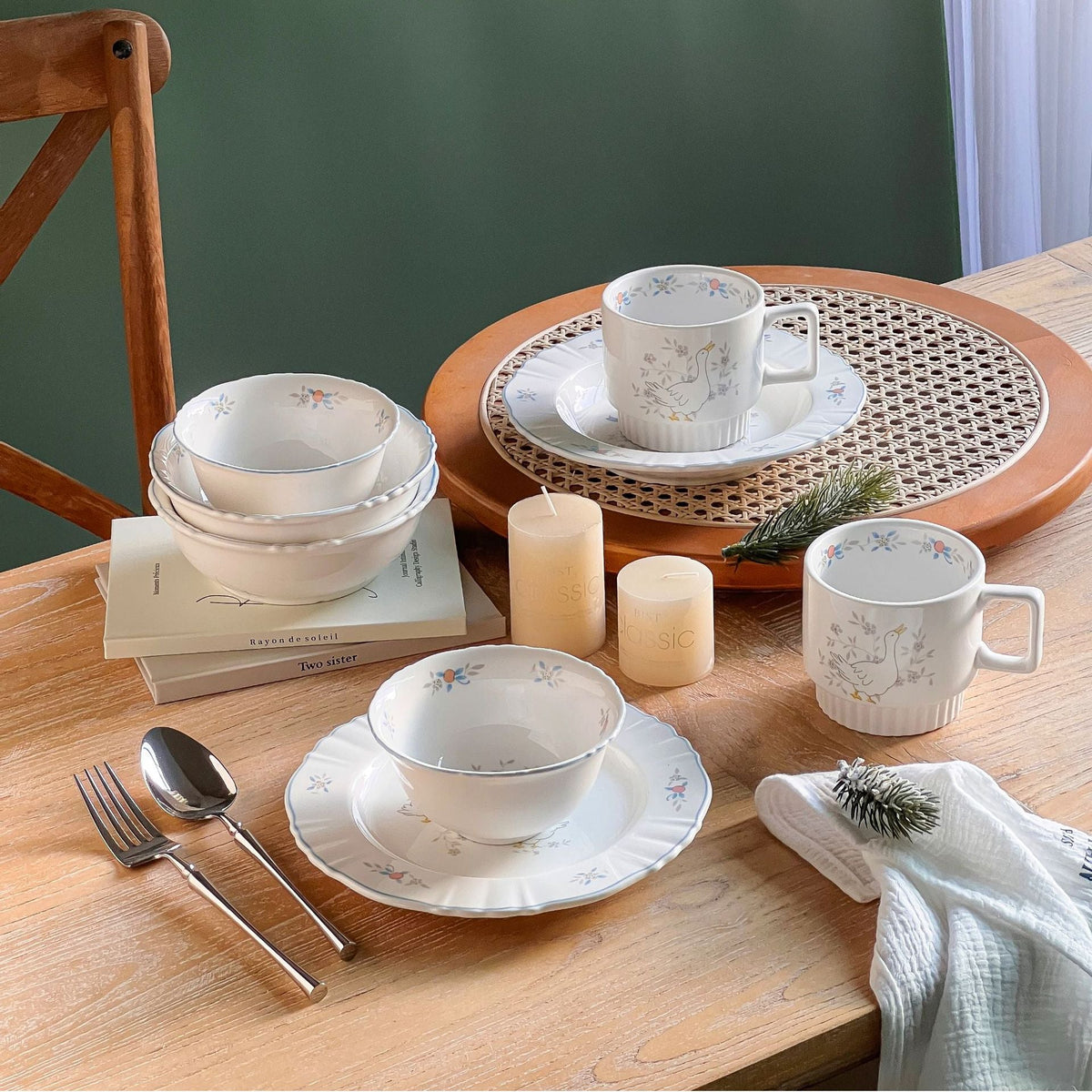 Decorative porcelain soup plate with ribbed edge and duck motif — product view 2