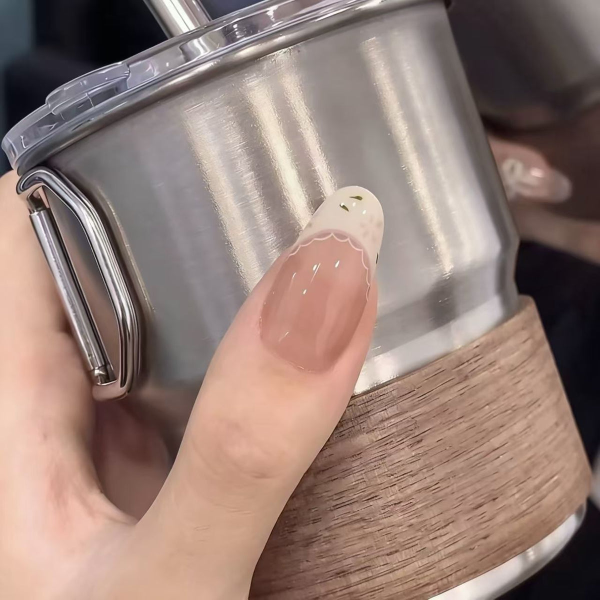 Artistic Nail Art — product view 4