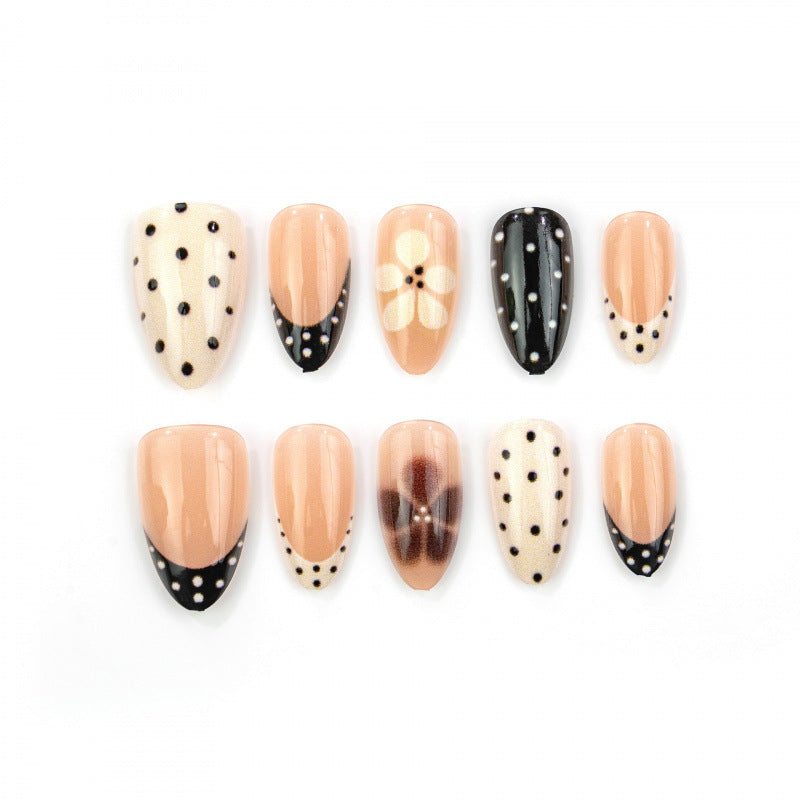 Chic Design Nail Art Kit — product view 2