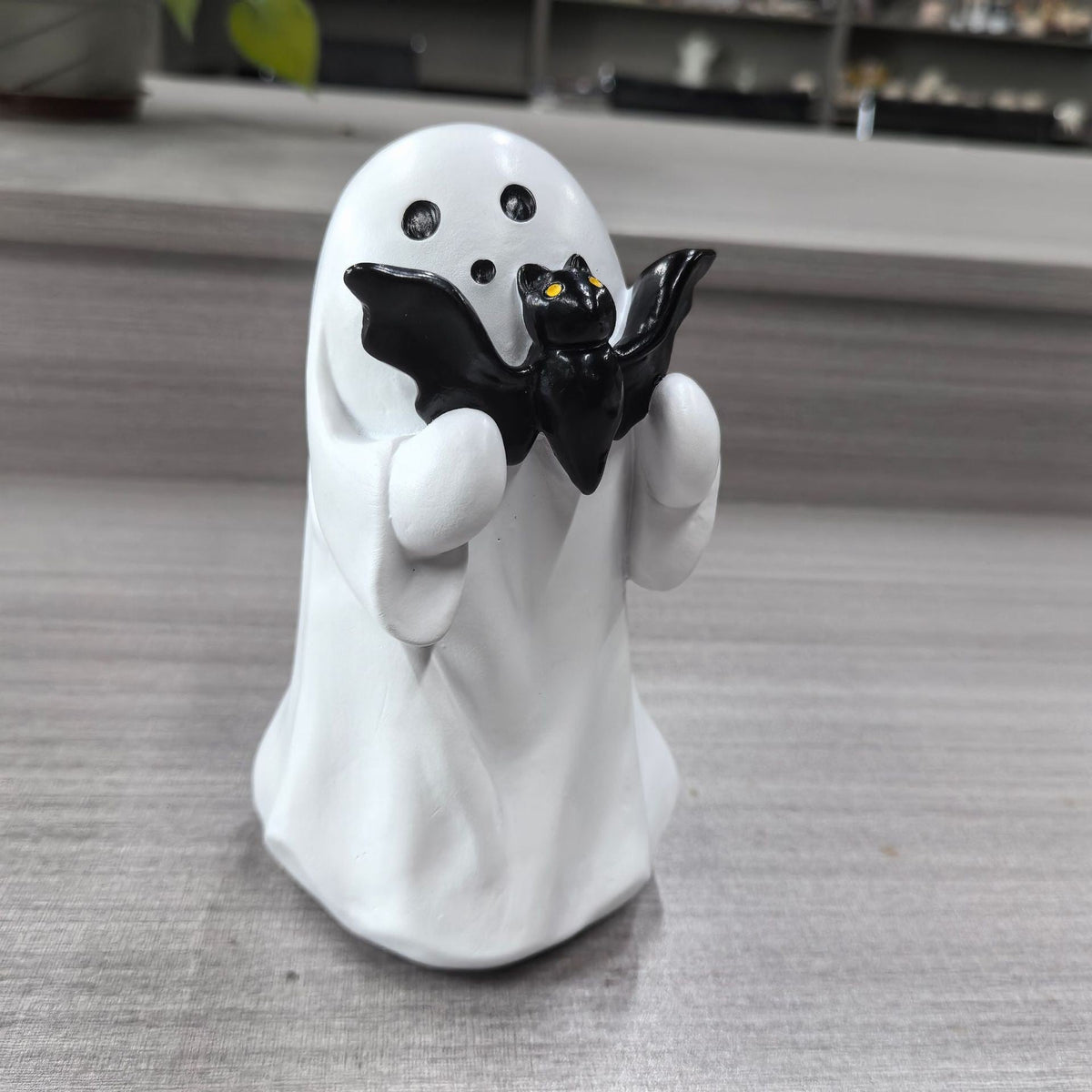 Decorative Ghost Reading Lamp Bowlift — product view 1