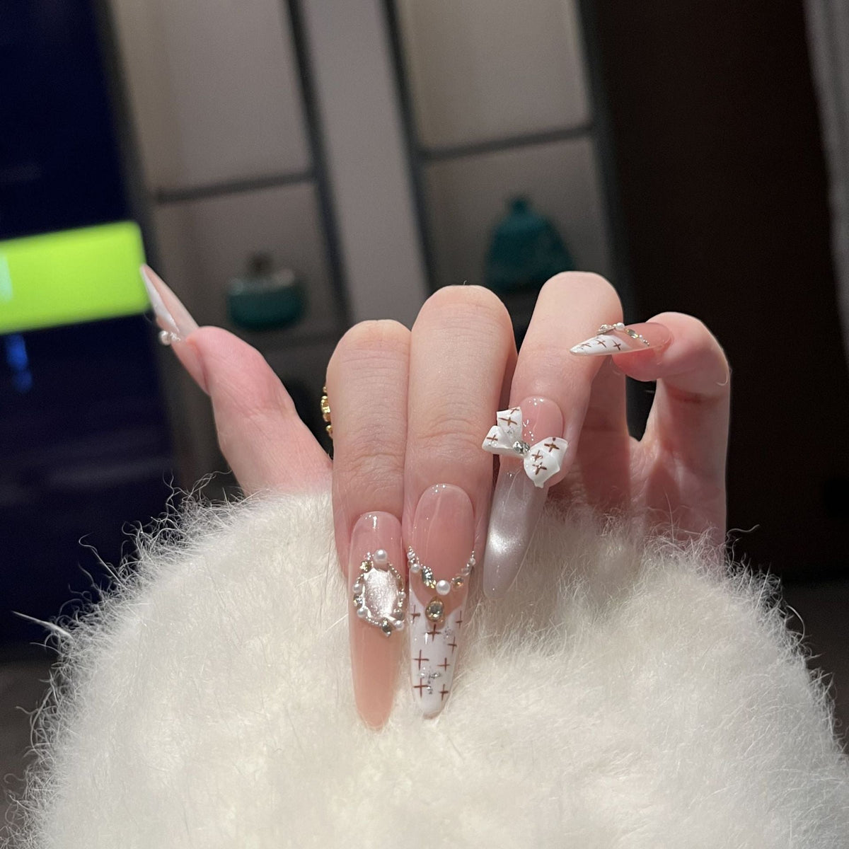Decorative Rhinestone Nail Tips — product view 1
