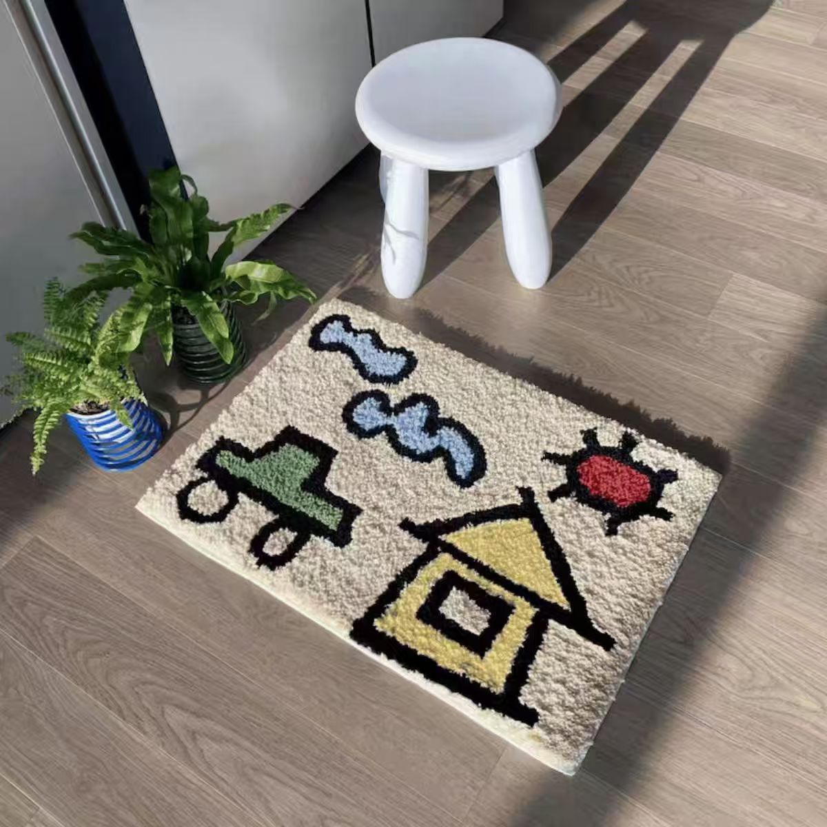Decorative House-Shaped Bath Mat Bowlift — product view 4