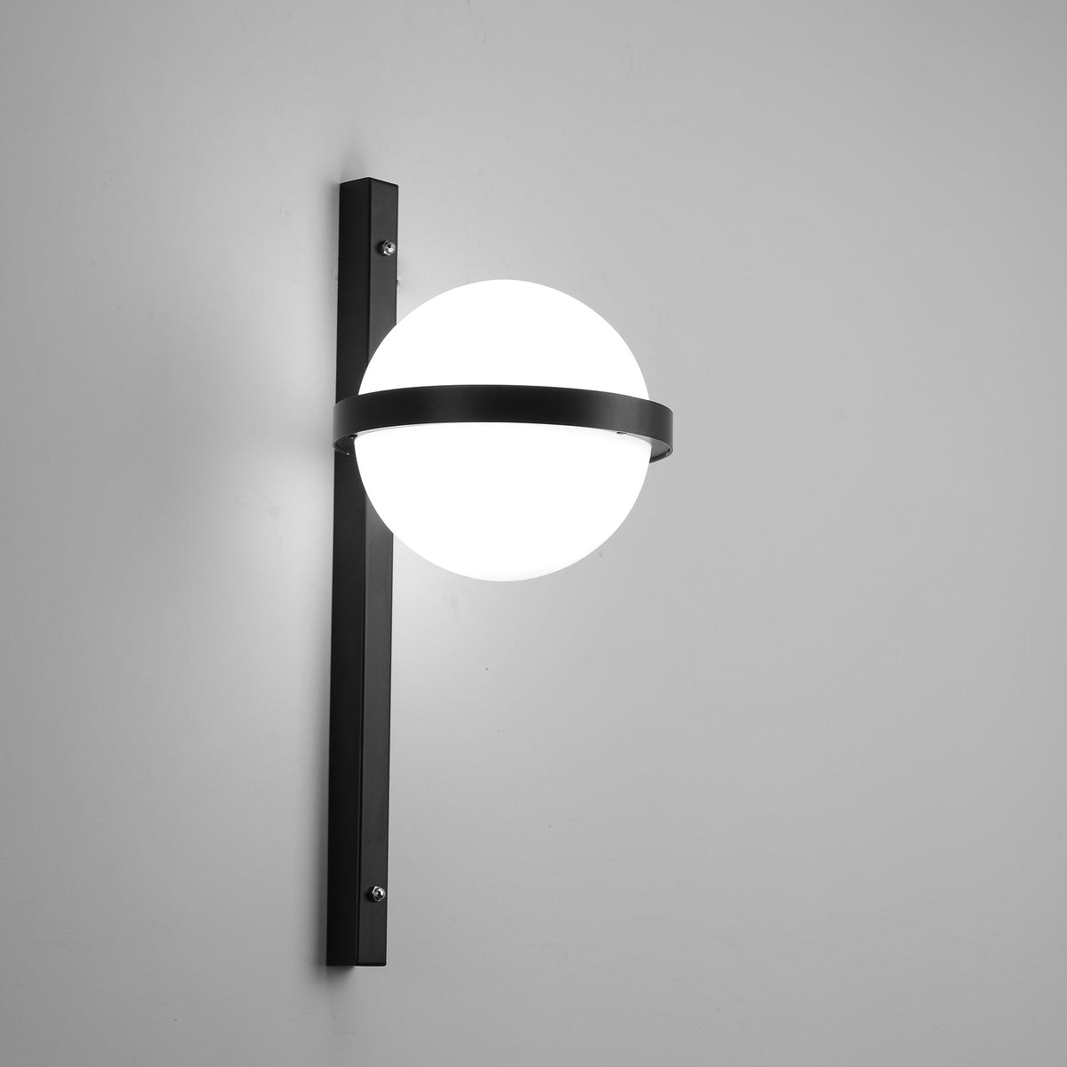 Ray Indoor & Outdoor Wall Light – Stylish Weather-Resistant Lighting for Any Space — product view 4