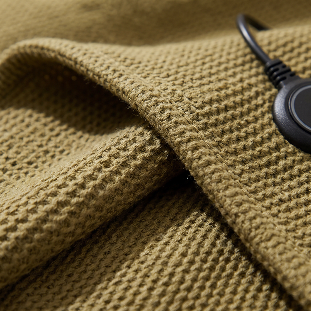 USB Heated Shawl Wrap with Zipper, 3 Temperature Levels, Portable Electric Warming Blanket for Indoor & Outdoor Use — product view 5