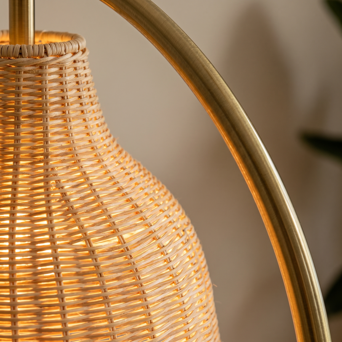 Rattangold Rustic Woven Rattan Arched Floor Lamp — product view 3