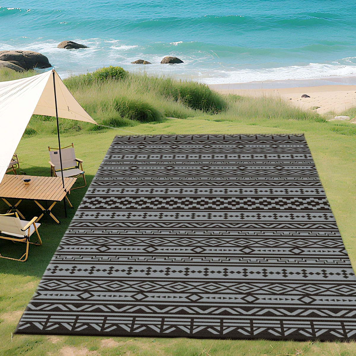 9' x 18' Reversible Outdoor Rug, Black Gray Geometric — product view 4
