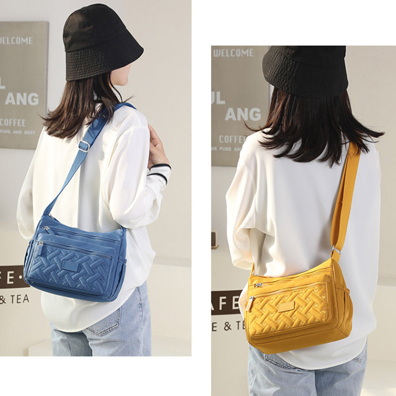 LoungeYard | Elegant with functionality with the luxury shoulder bag — product view 6