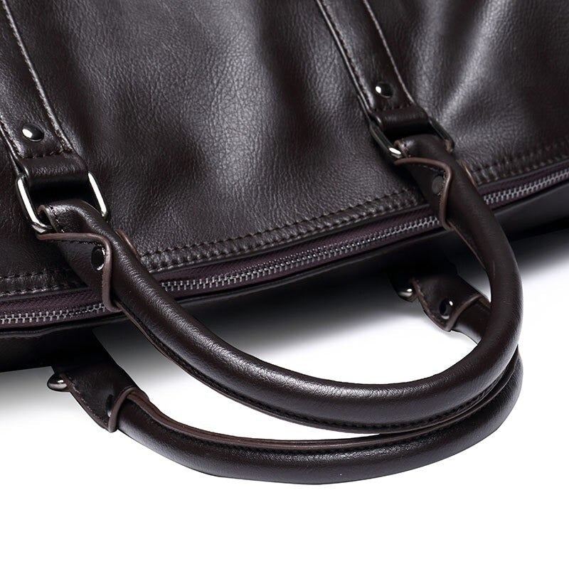 LoungeYard | Stylish Leather Men’s Travel Bag – Perfect for Long and Short Trips — product view 3