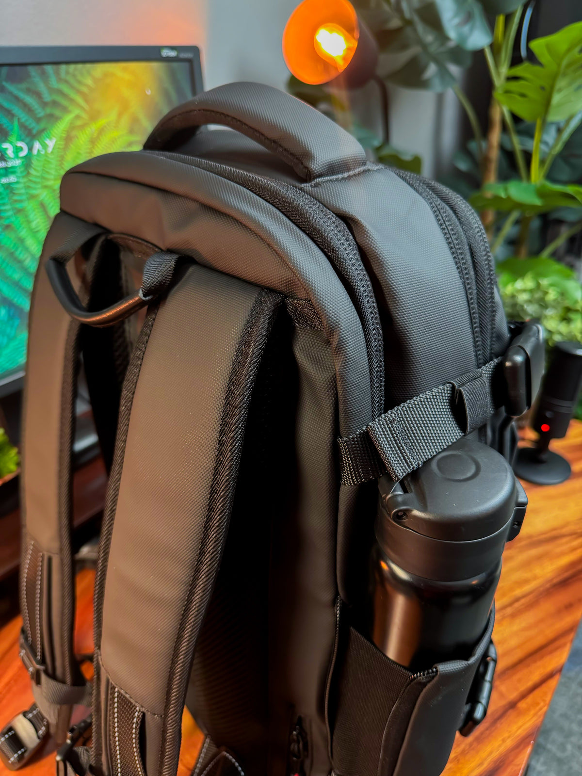 LoungeYard | 17" Laptop Backpack with Vacuum Compression Lightweight and Spacious — product view 5