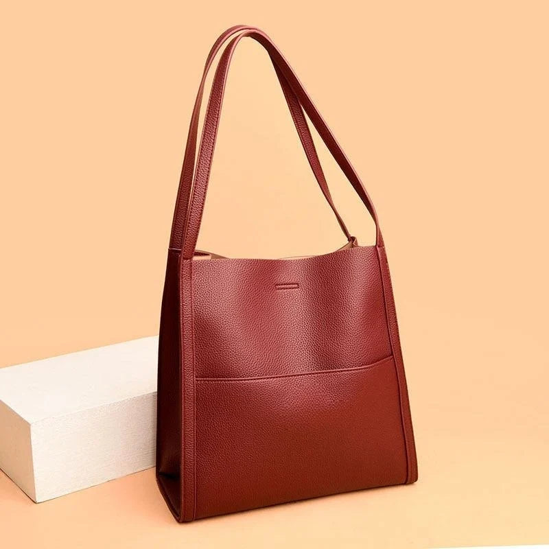 LoungeYard | Guinevere Poise Meets Practicality — product view 1