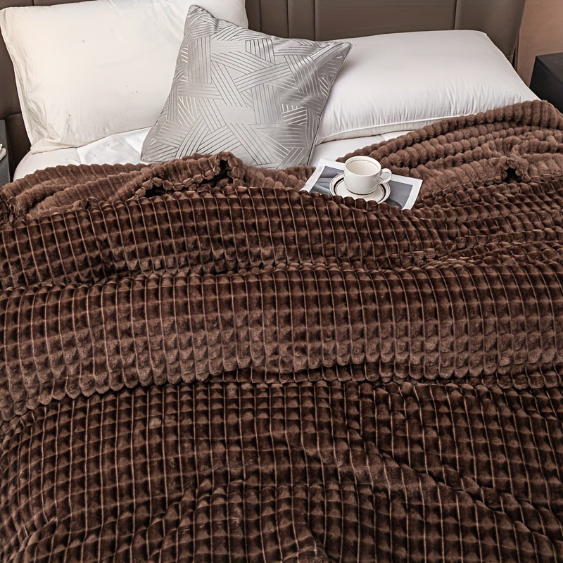 FlannelLuxe – Soft Fleece Blanket for Comfort LoungeYard — product view 3
