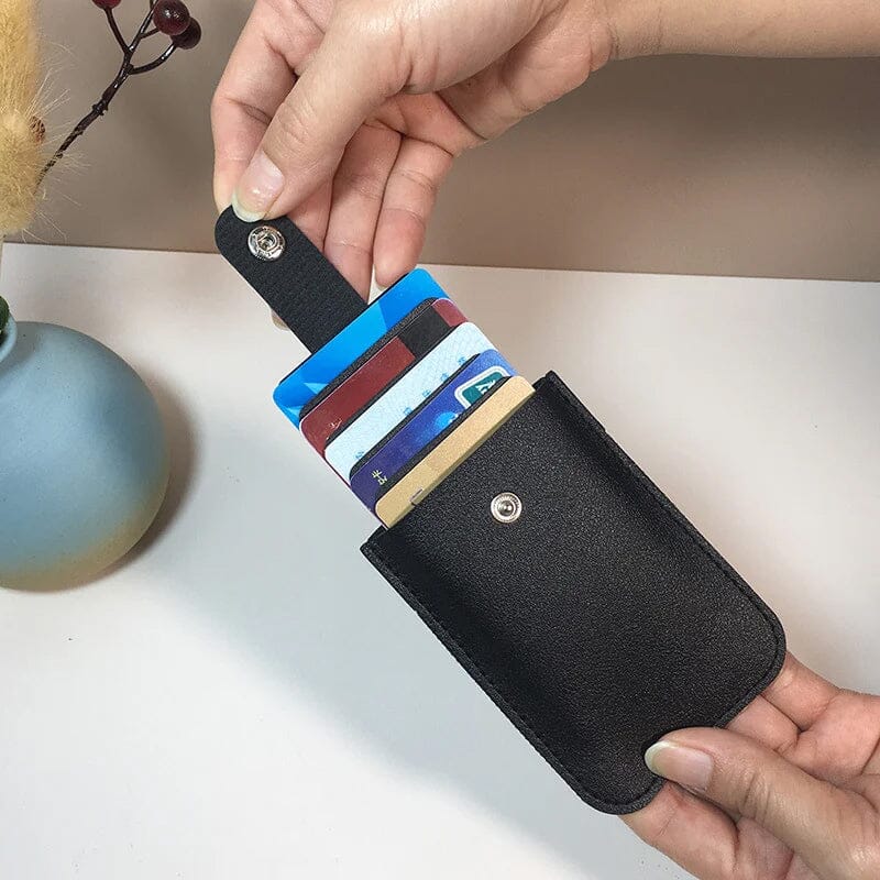 LoungeYard | Card holder - All your passports at your fingertips - Practical and stylish — product view 4