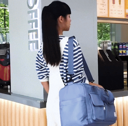 LoungeYard | Spacious Waterproof Luxury Travel Bag - JetSet — product view 3