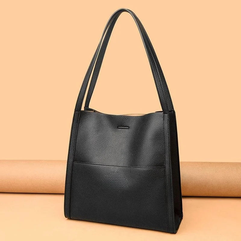 LoungeYard | Guinevere Poise Meets Practicality — product view 7