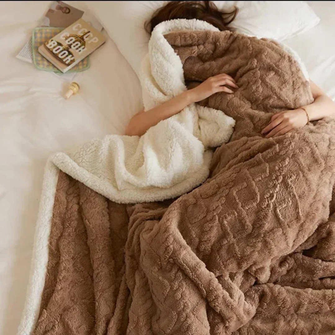 LoungeYard | Thick Warm Fleece Blanket Soft Stylish for Bedroom and Sofa — product view 3