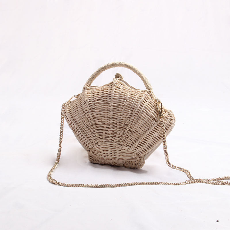 Handcrafted beach bag with organic design LoungeYard — product view 2
