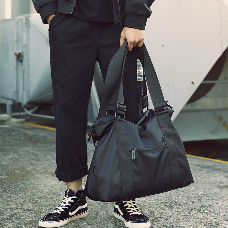 Versatile Travel Bag LoungeYard — product view 3