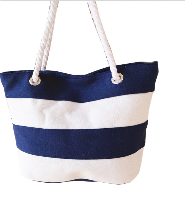 Stylish Beach Bag LoungeYard — product view 2