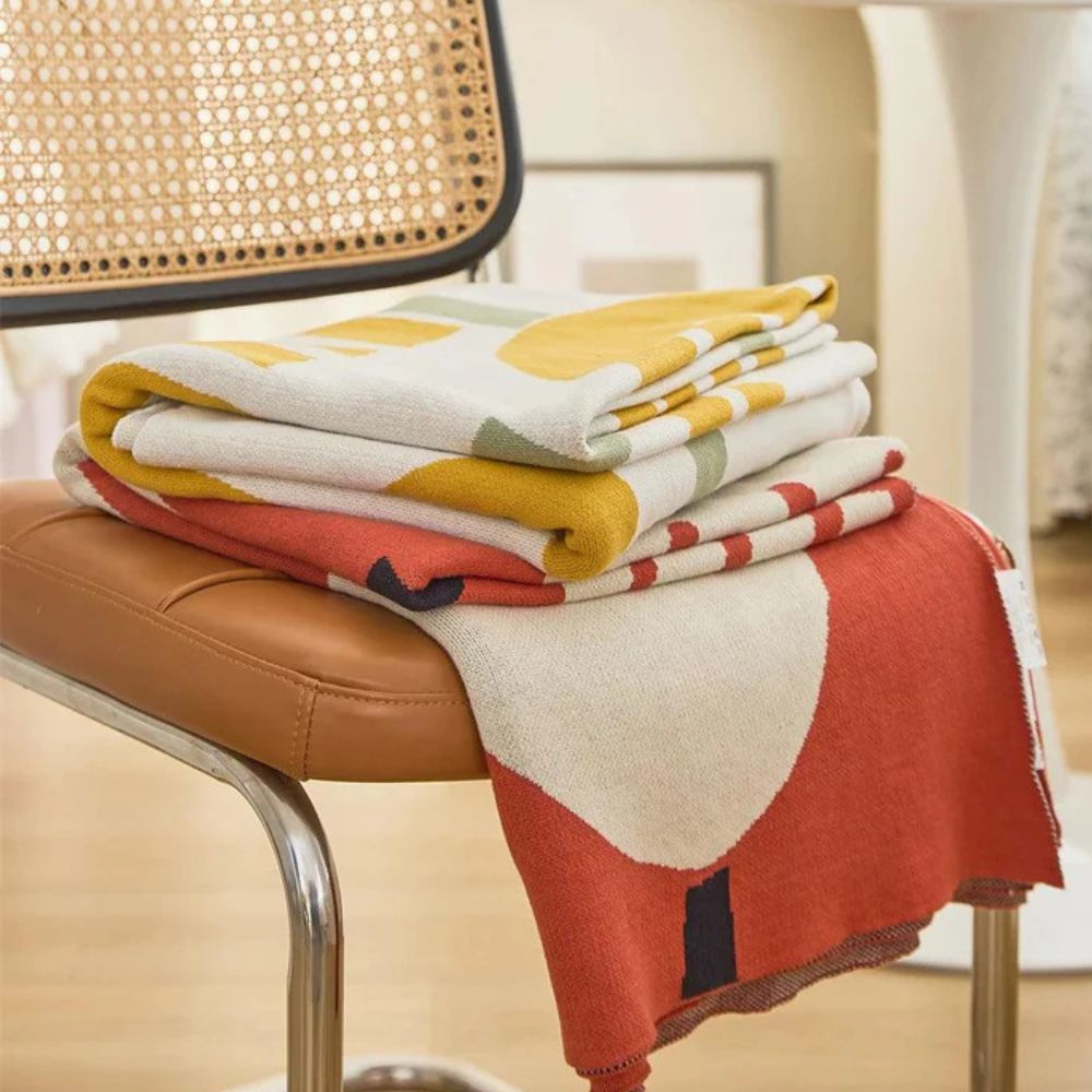 LoungeYard | Spring Tulip Floral Knitted Blanket — product view 3