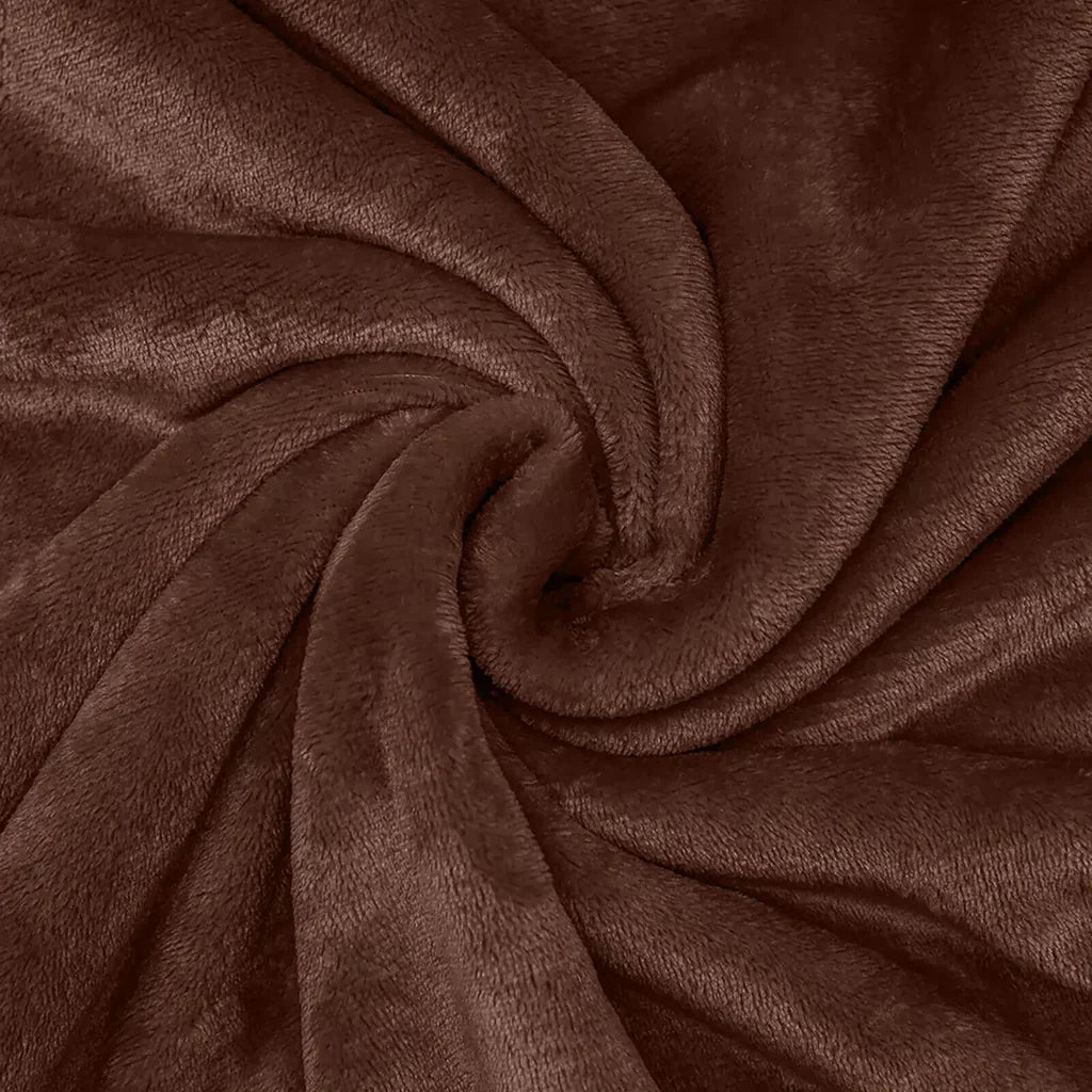 LoungeYard | Maxime | Cozy Fleece Blanket for All Seasons - Extra Soft and Warm — product view 1