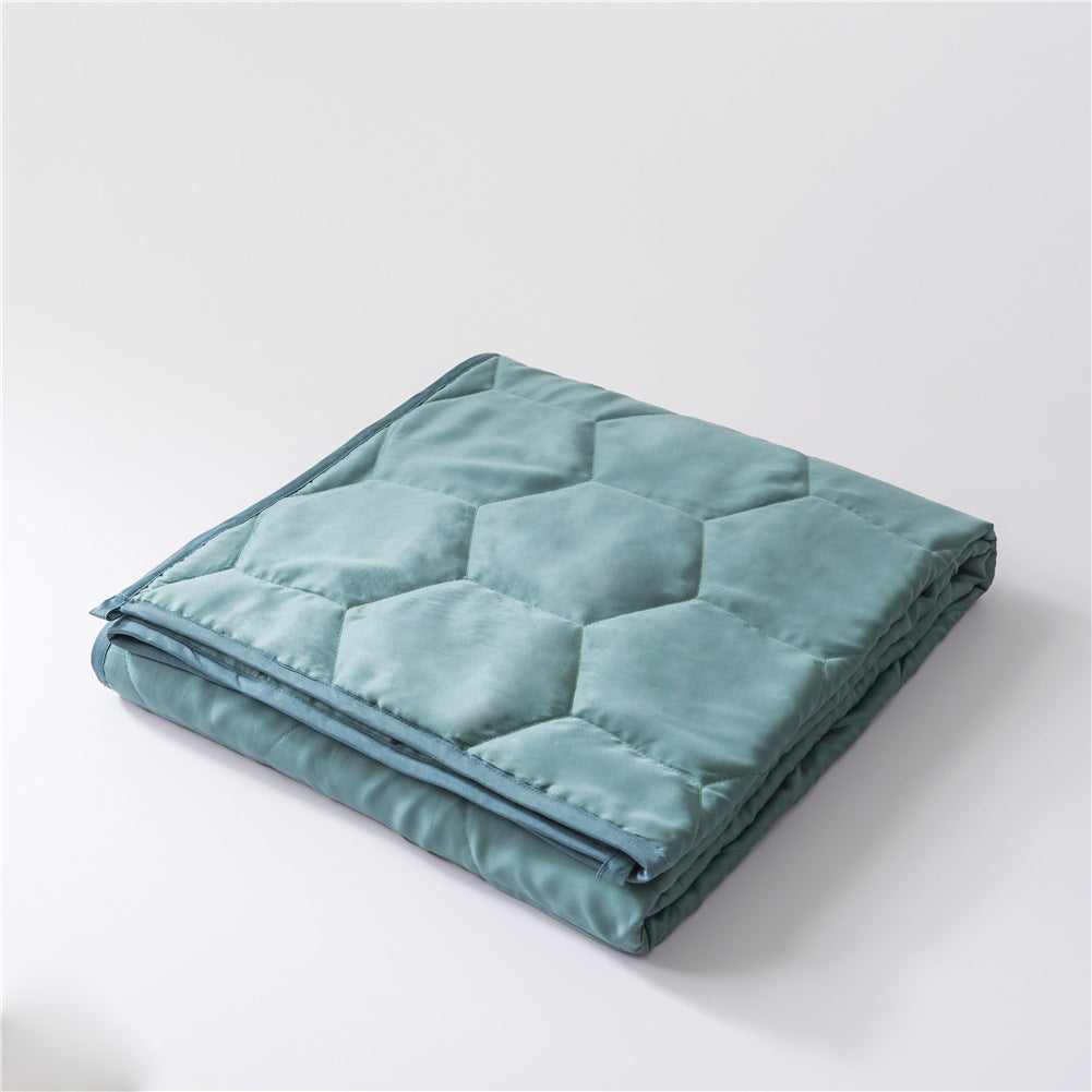 Quilted Comfort Throw Blanket LoungeYard — product view 2