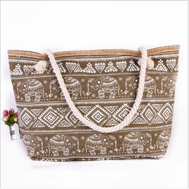 Practical and Stylish Beach Bag LoungeYard — product view 3