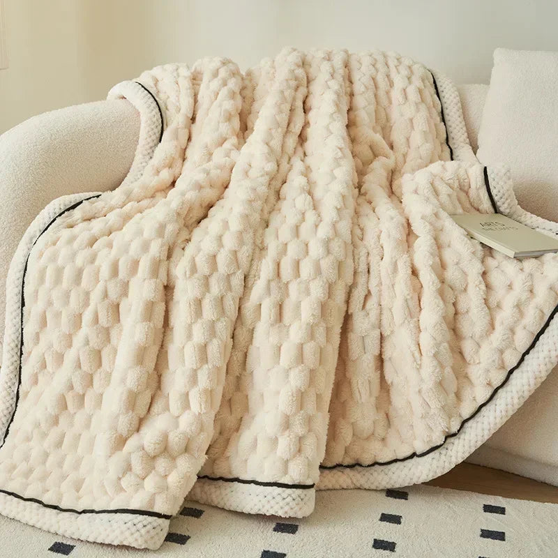 LoungeYard | Velvet Flannel Fleece Blanket — product view 3