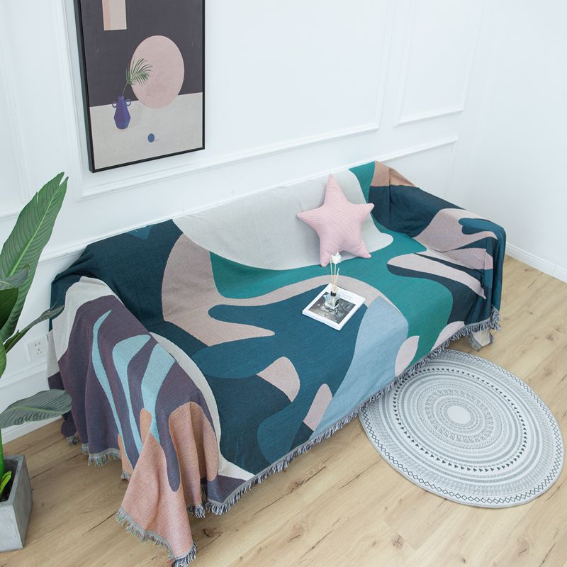 Cozy Abstract Patterned Throw Blanket — product view 2