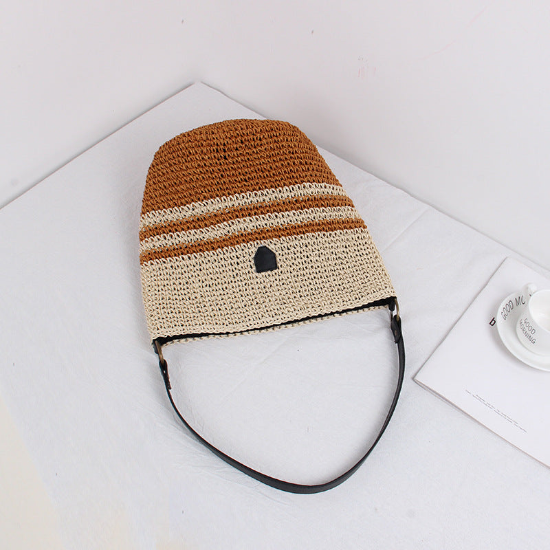 Braided shoulder bag with stylish accent LoungeYard — product view 4