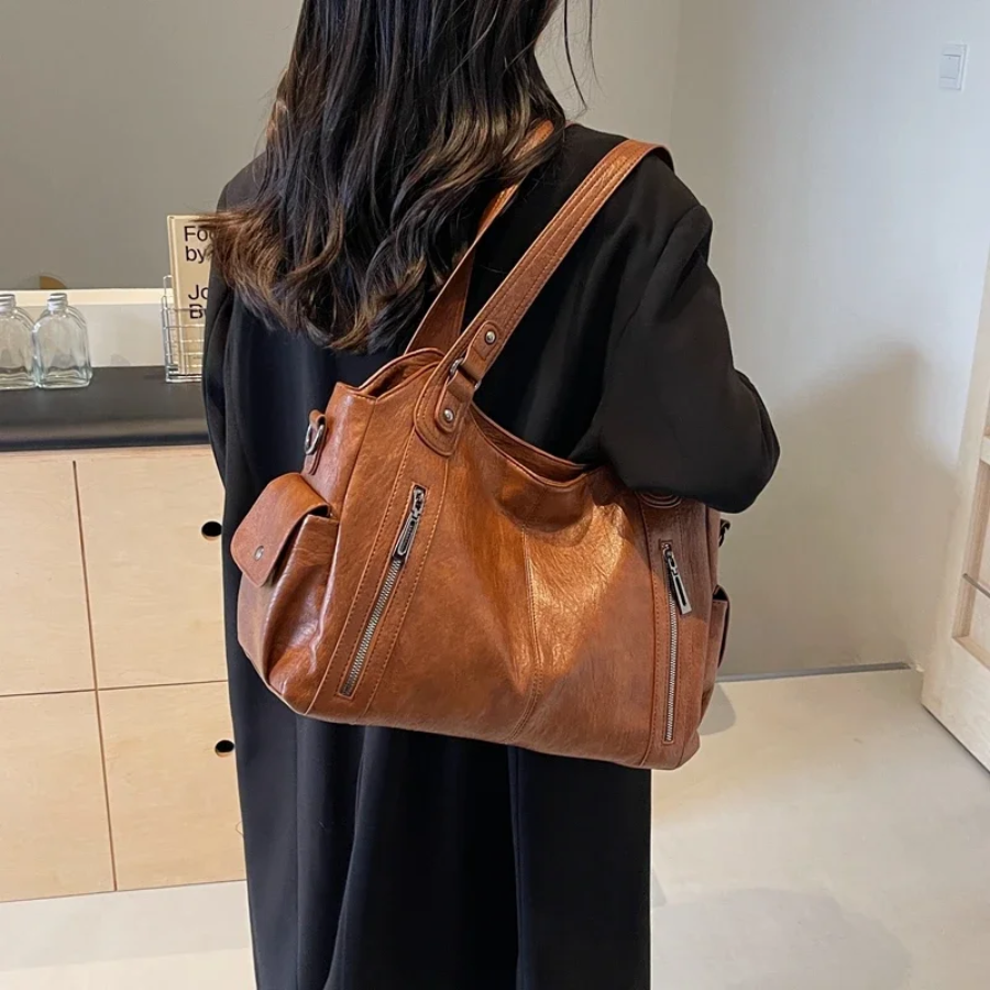LoungeYard | Women’s Classic Multi-Compartment Shoulder Bag – Alma — product view 2
