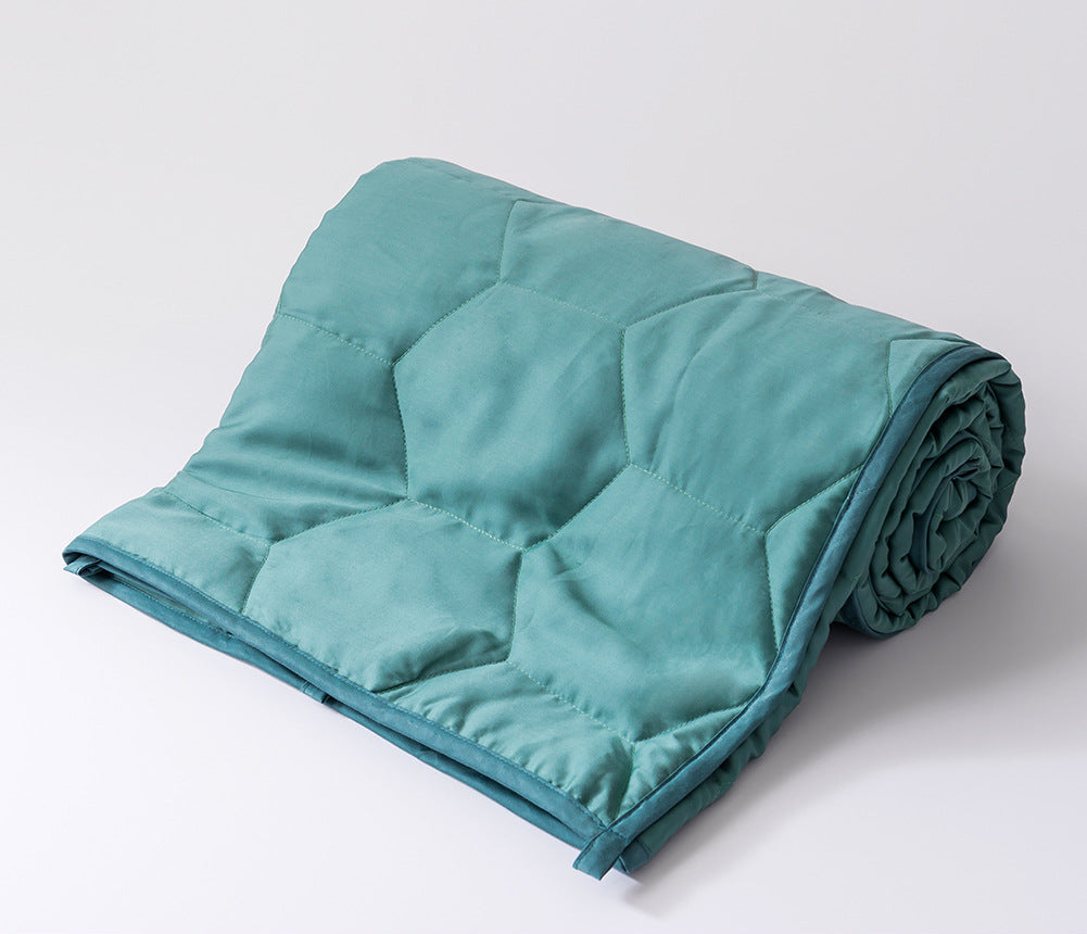 Quilted Comfort Throw Blanket LoungeYard — product view 1