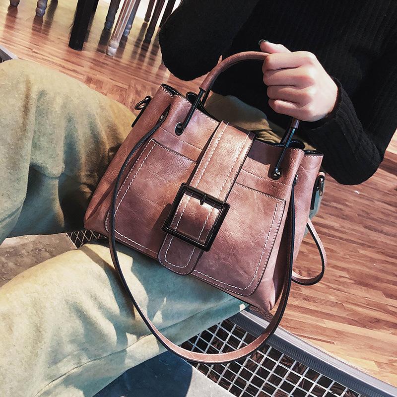 LoungeYard | New Retro Bucket Bag — product view 7